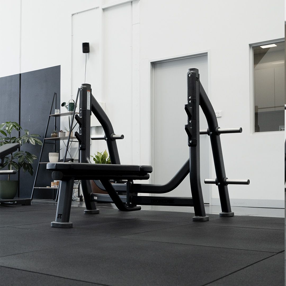 Flat Bench Press