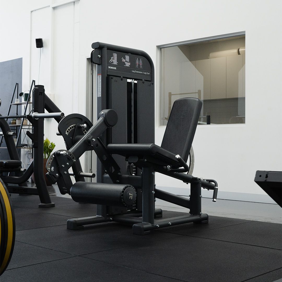 Leg Extension / Prone Leg Curl - Obsidian™ Series