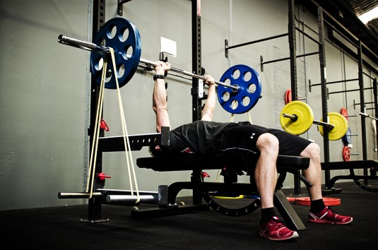 Power Band bench press with barbell