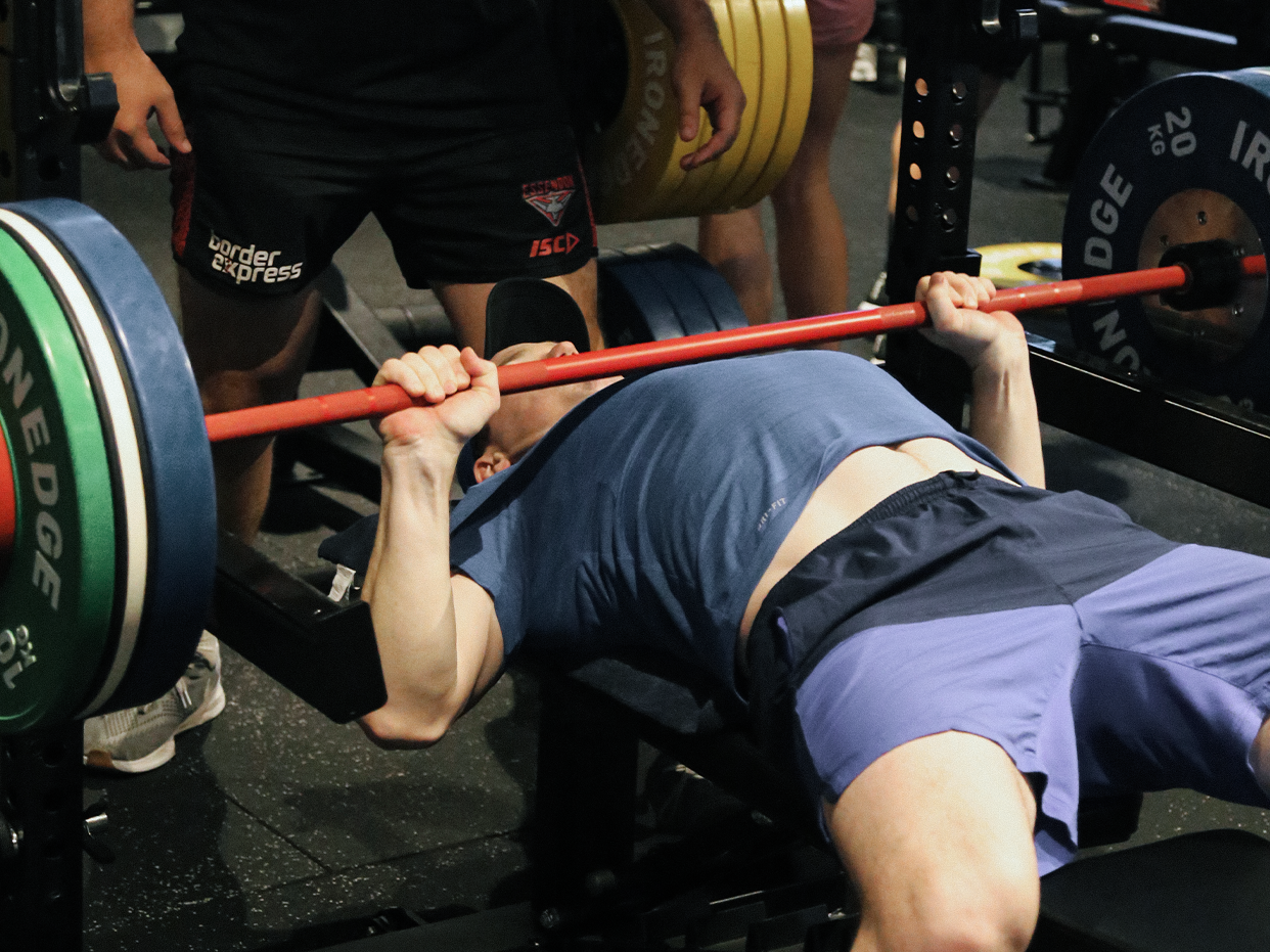 Arching your back while Bench Pressing: 3 Reasons To Start.